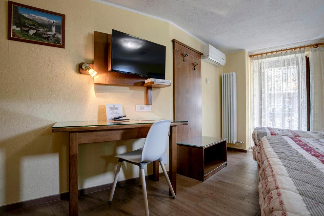 Hotel Cecchin Аоста Екстериор снимка
