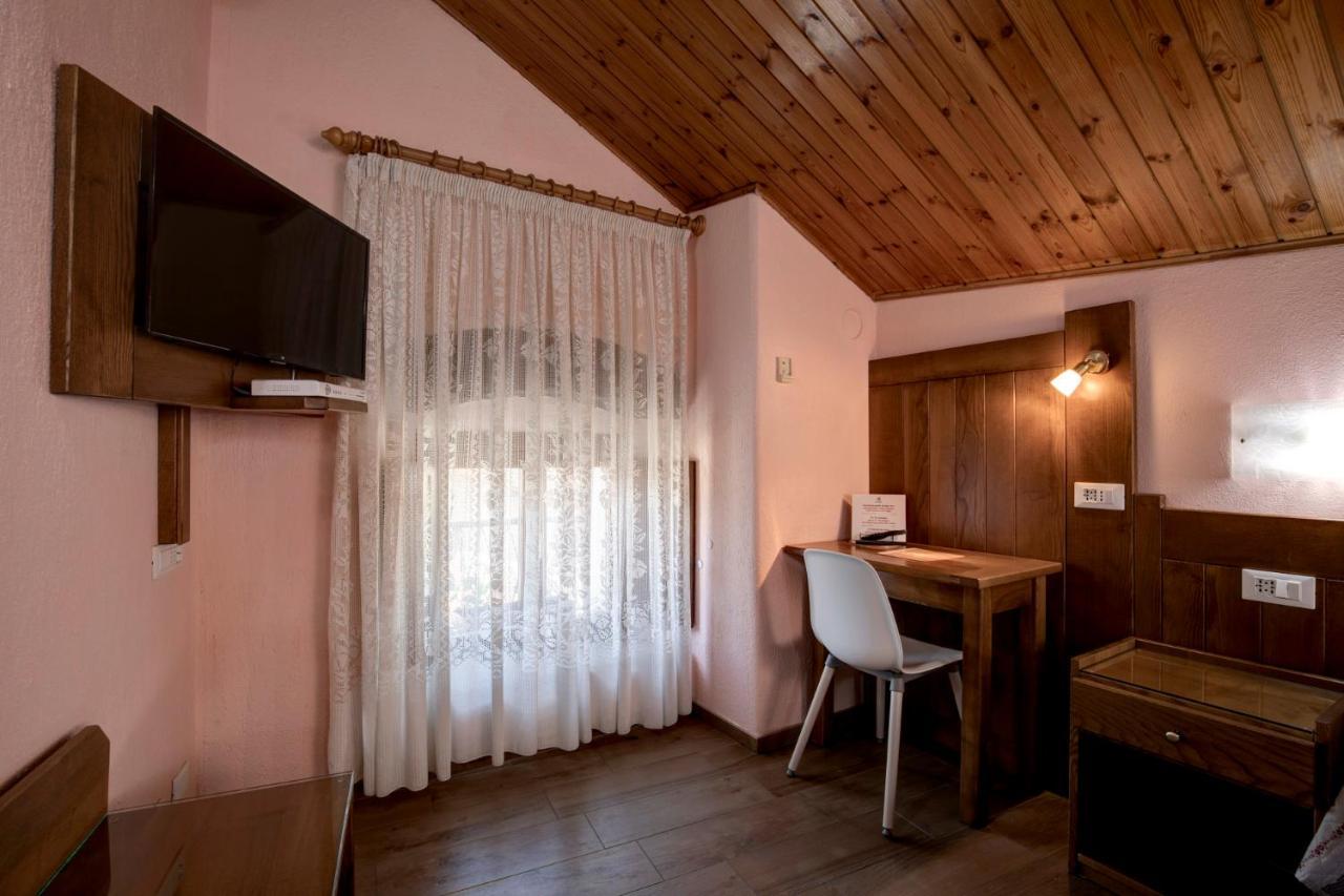 Hotel Cecchin Аоста Екстериор снимка