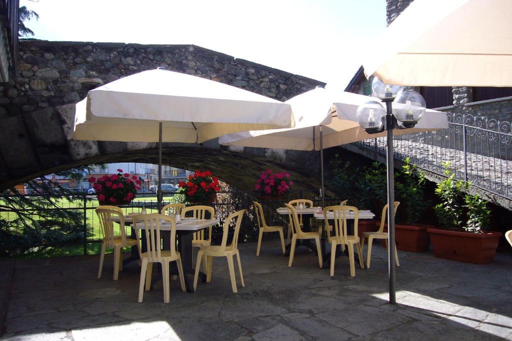 Hotel Cecchin Аоста Екстериор снимка